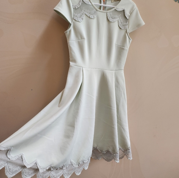 Mint wintry dress -medium - Picture 6 of 8